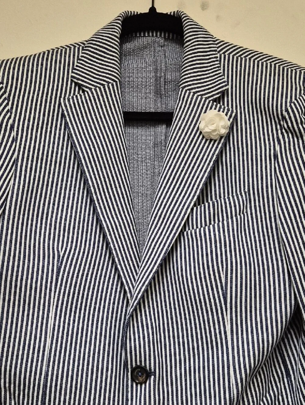 Eleventy Navy and White Striped Seersucker Blazer Size 48